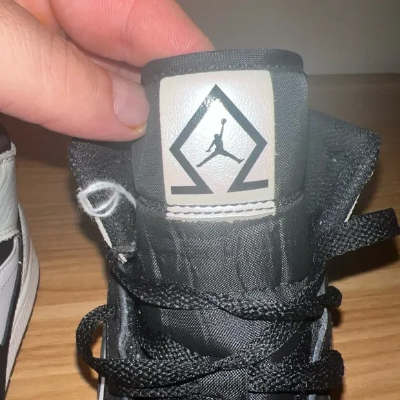 Jordan 1 mid diamond size 10.5