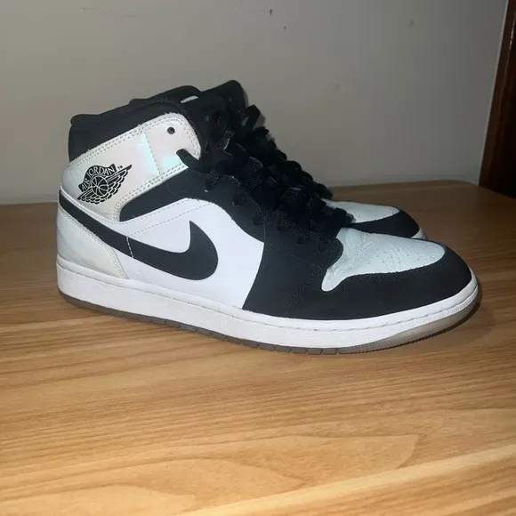 Jordan 1 mid diamond size 10.5