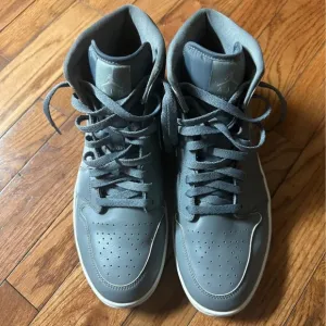 Jordan 1 Mid Gray High-Top Sneakers Size 12