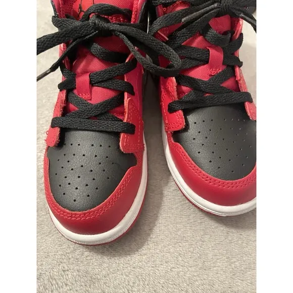 Jordan 1 Mid Reverse Bred Toddler Size 10c New 640735-660 Baby Infant Toddler
