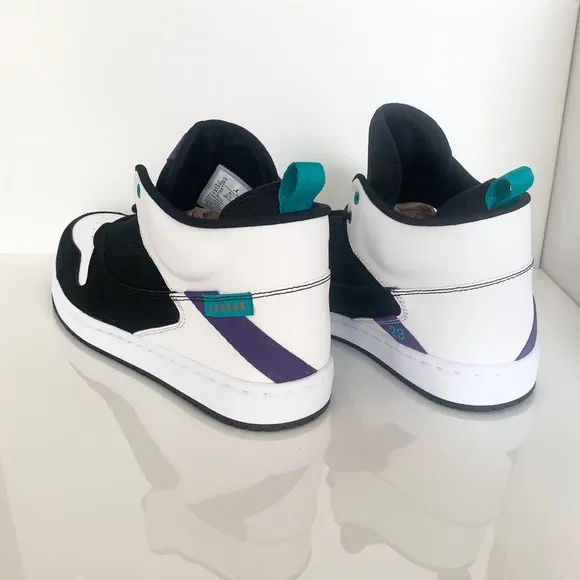 Jordan Fadeaway Basketball Sneakers