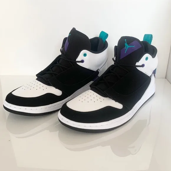Jordan Fadeaway Basketball Sneakers