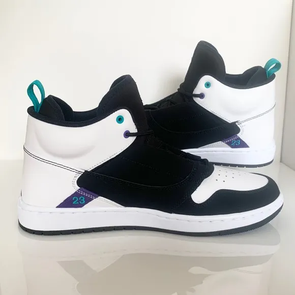 Jordan Fadeaway Basketball Sneakers