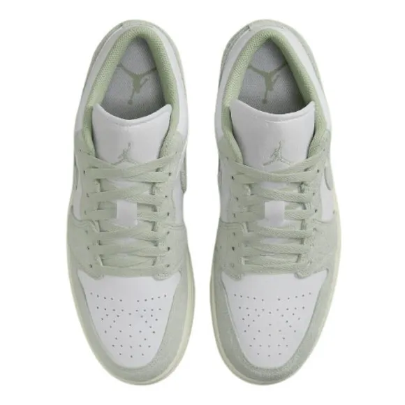 Jordan Mens Air Jordan 1 Low SE Basketball Sneakers Size 8