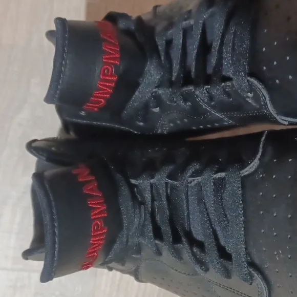 JORDANS black Jumpman sneakers. Jordan gym shoes. Casual classic black sneakers