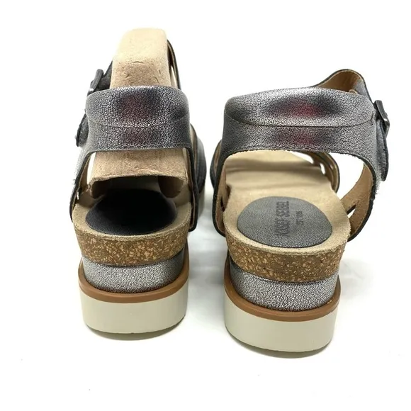 Josef Seibel Clea 14 Platinum Leather Platform Sandals