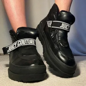 Juicy Couture Black Veronica Winter Platform Space Puffer Boots Size 8