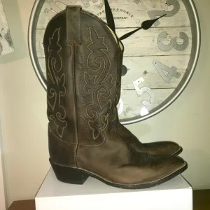 Justin 2252 classic cowboy boots
