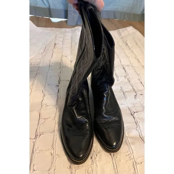 Justin Men's size 8.5EE Wide Classic Western Cowboy Boots Black Tooled Leather