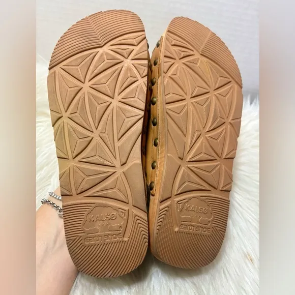 KALSO Serenity Negative Heel Earth Sandals in Cognac