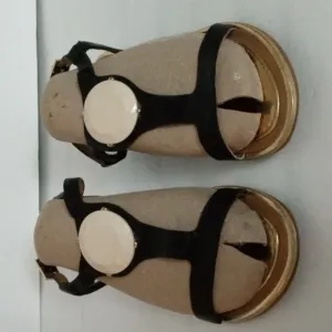 Kate Spade New York Leather Sandals 8M Black Cream  Jewel Preowned