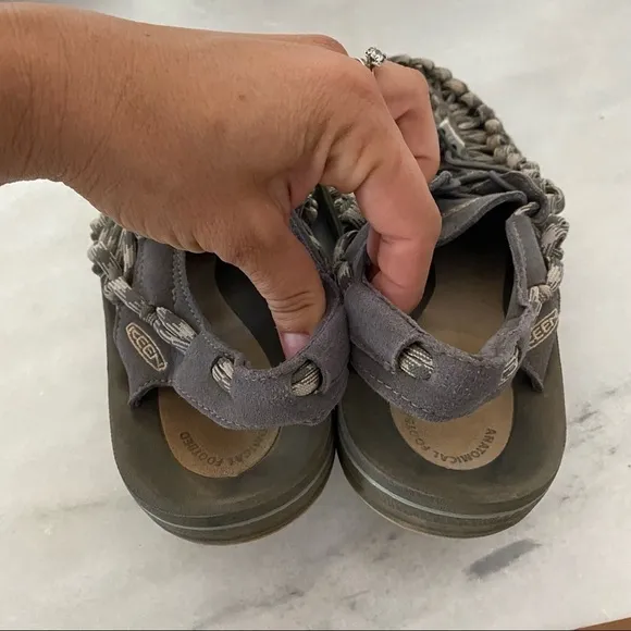 Keen M UNEEK 8MM, Magnet - Vapor grey sandals mens 9