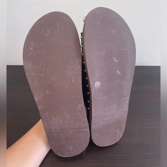 Kelsi Dagger Squish Buffalo Stud Slide Sandals