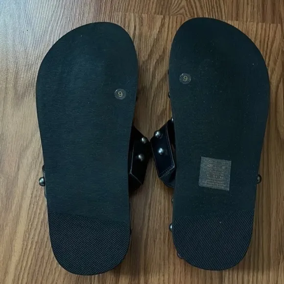 Kelsi Dagger Studded Slide Sandals. NEW