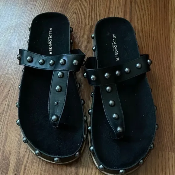 Kelsi Dagger Studded Slide Sandals. NEW