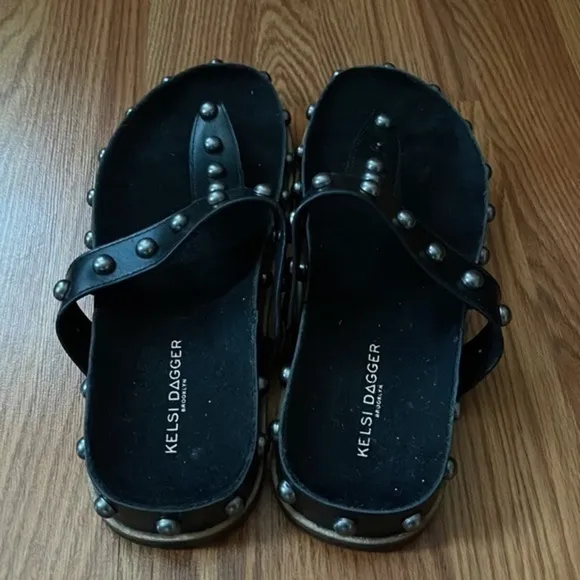 Kelsi Dagger Studded Slide Sandals. NEW