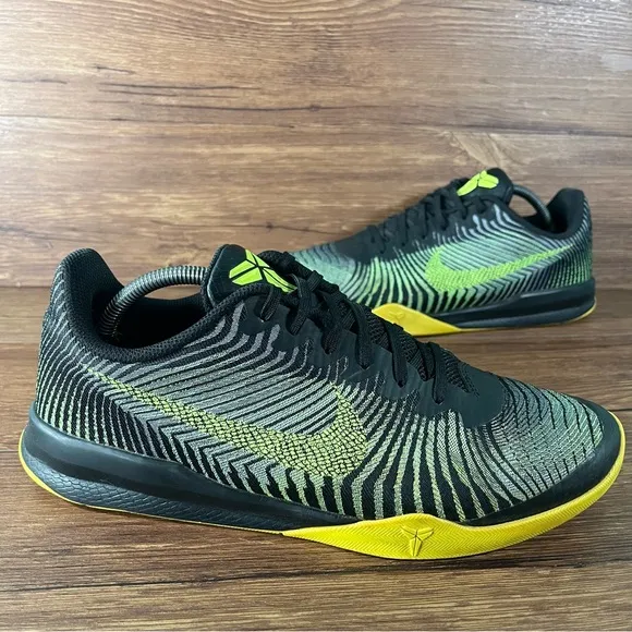 Kobe Mentality 2 Basketball Shoes Athletic Sneakers Men’s Size 10.5 Sneakers
