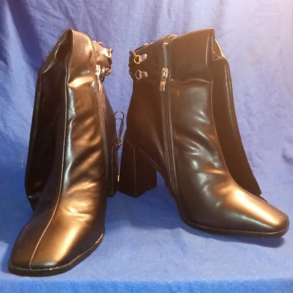 Koi Footwear THE ULTIMATE CORSET  Long Boots ( BRAND NEW !!!! )