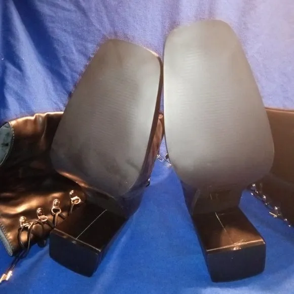 Koi Footwear THE ULTIMATE CORSET  Long Boots ( BRAND NEW !!!! )