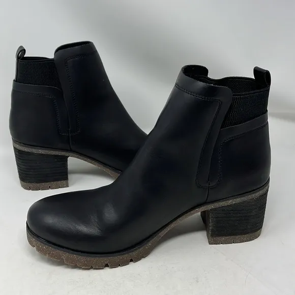 KORKS ELSIE BOOTIE Black Ankle Boots with Chunky Heel SIZE 9.5