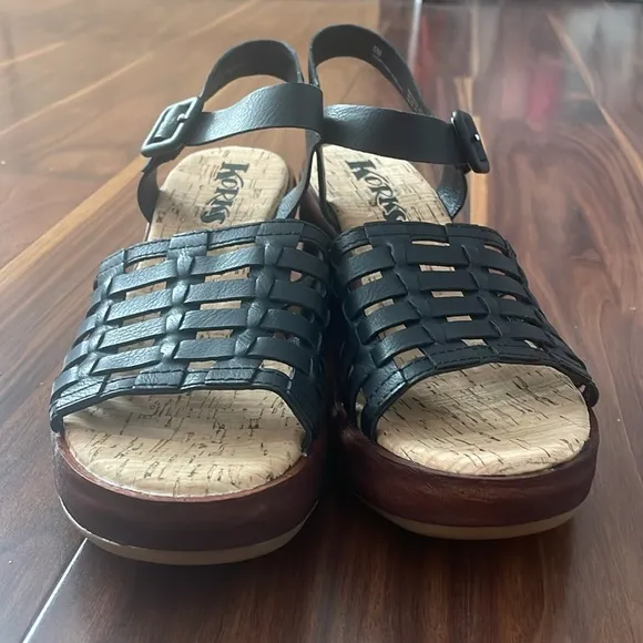 Korks Women's Marley Caged Faux Leather Wedge Sandals Black Size 6
