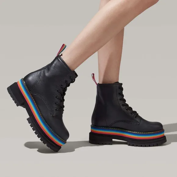Kurt Geiger LondonBirdie Chelsea Chunky Lug Sole Rainbow Platform Combat Boots