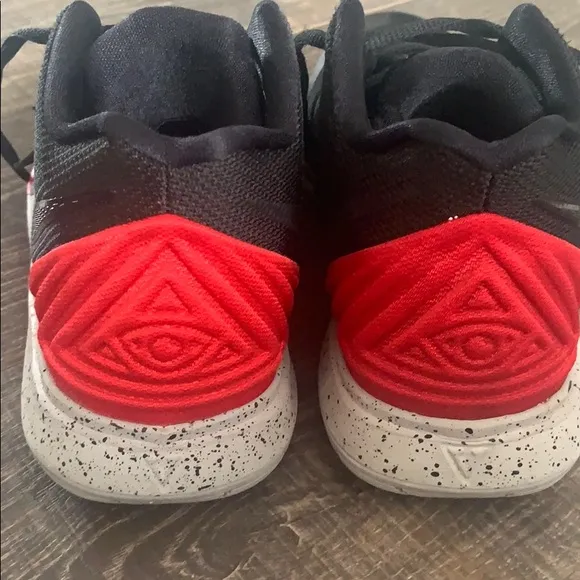 Kyrie 5 Bred
