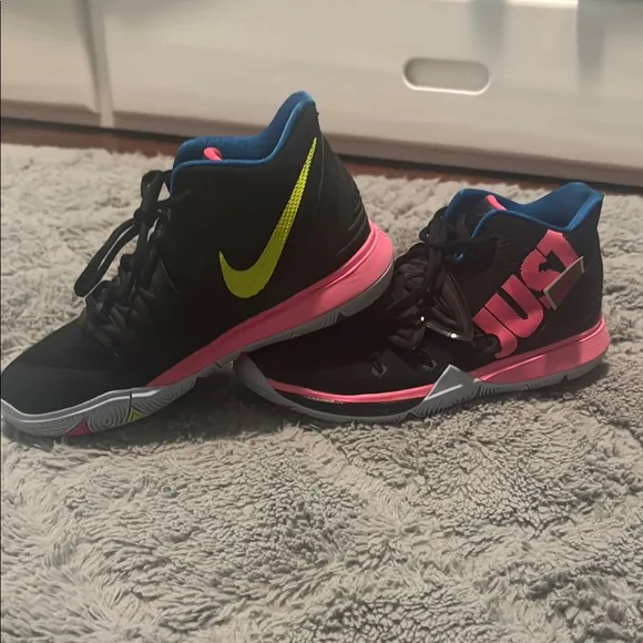 Kyrie 5 GS “just do it”