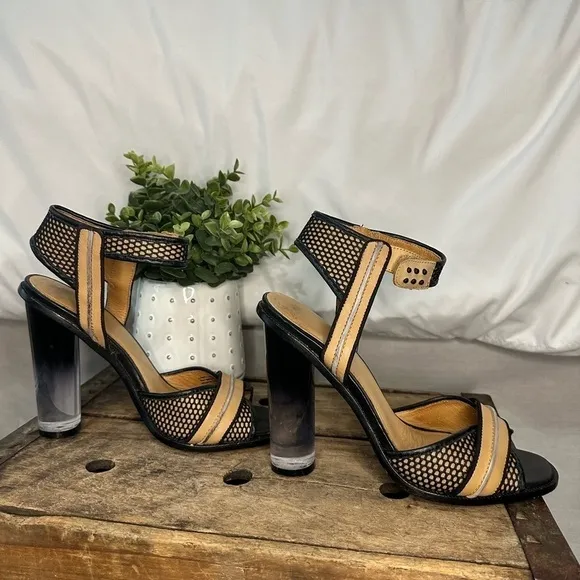 L.A.M.B. Carter Sandals Lucite Clear Heels Sand/ Black Leather Size 10