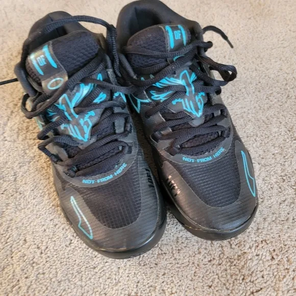 LaMelo Ball MB.01 Buzzy City Basketball Sneakers 7