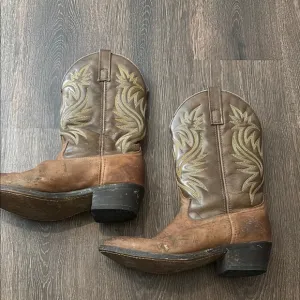 Laredo Lea Vamp Fox Tan Leather Cowboy Boots