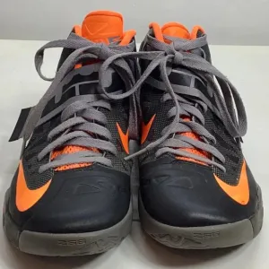 Lebron James Nike ZS6 Basketball Sneakers