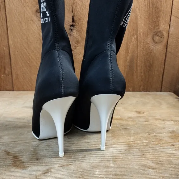 LF by Jeffrey Campbell neoprene vedette boots Booties pointed toe y2k size 7