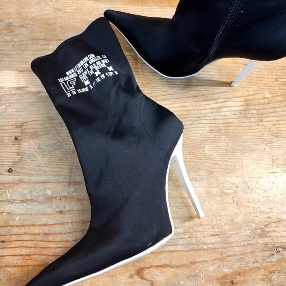 LF by Jeffrey Campbell neoprene vedette boots Booties pointed toe y2k size 7