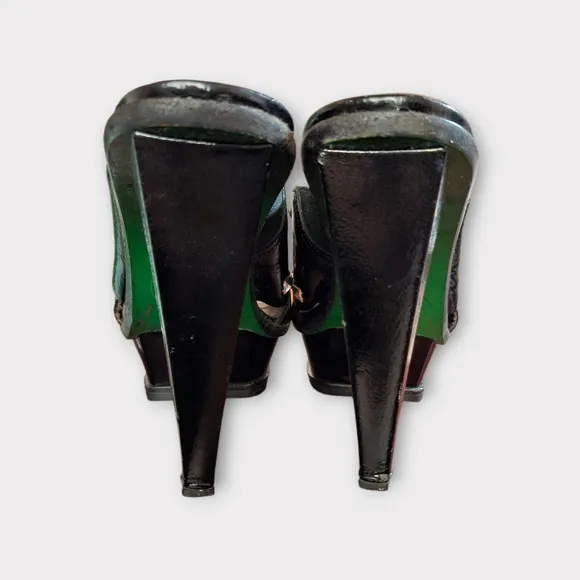 Lisa for Donald J Pliner Black Patent Leather Studded Platform Heeled Sandals