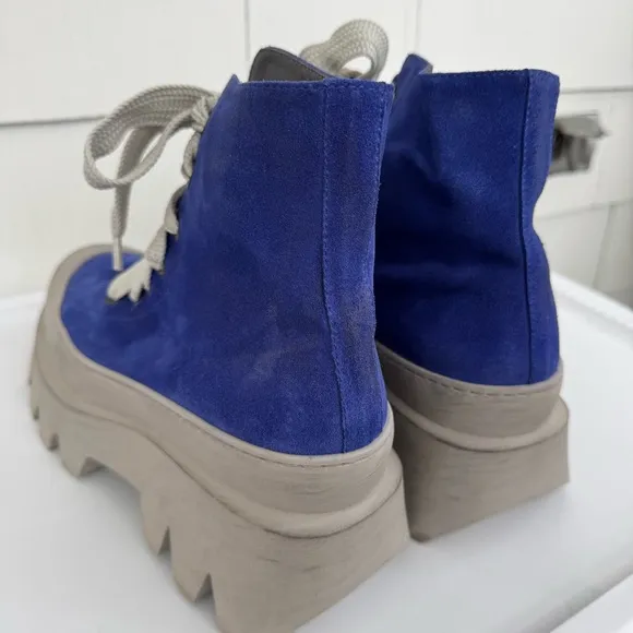 LoFina Lace-Up Suede Chunky Platform Sole Boots Blue size 40