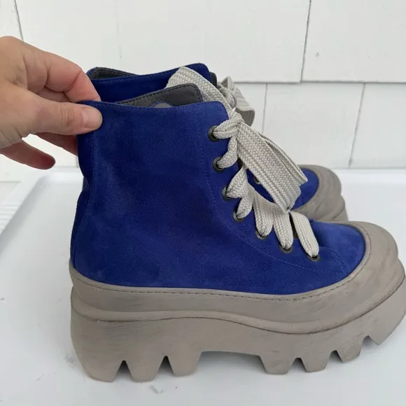 LoFina Lace-Up Suede Chunky Platform Sole Boots Blue size 40