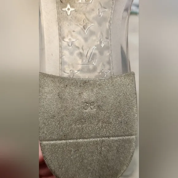 Louis Vuitton Silver Sandals Metallic T-Bar Design