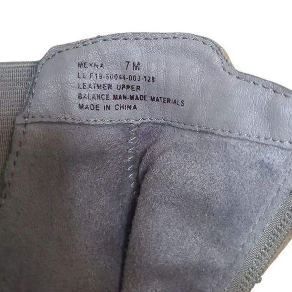 Lucca Lane Pointed Toe Meyna Ankle Boots Suede Taupe Size 7