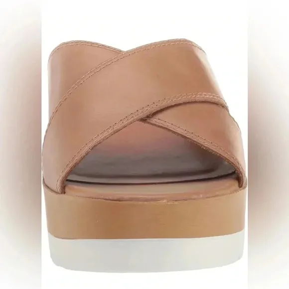 Lucky Brand Vebony Leather Padded Insole Platform Sandals (Tan) Cortado