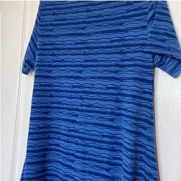 LuLaRoe Midi T-Shirt Dress Blue Navy Carly Zig Zag Straight Line Oversized Comfy