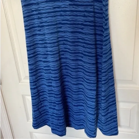 LuLaRoe Midi T-Shirt Dress Blue Navy Carly Zig Zag Straight Line Oversized Comfy