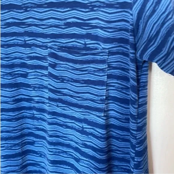 LuLaRoe Midi T-Shirt Dress Blue Navy Carly Zig Zag Straight Line Oversized Comfy
