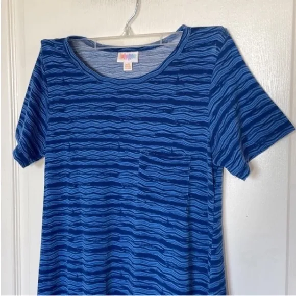 LuLaRoe Midi T-Shirt Dress Blue Navy Carly Zig Zag Straight Line Oversized Comfy