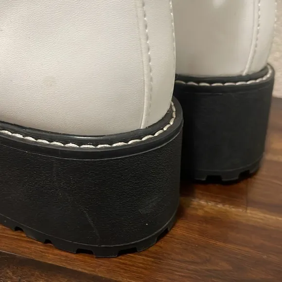 Madden Girl White combat lace up chunky boots size 8.5