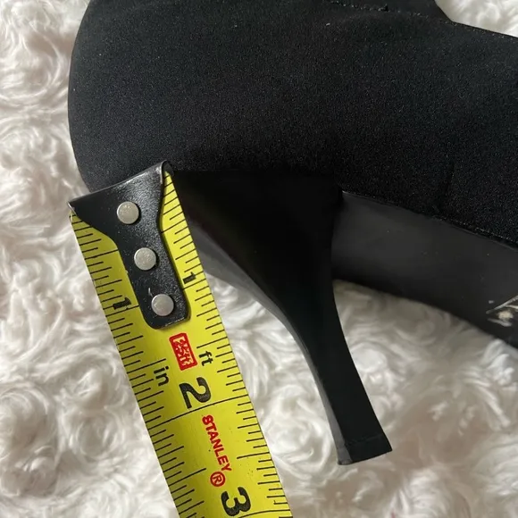 Madison Studio Pointed Toe High Heel Boots Sz 9.5