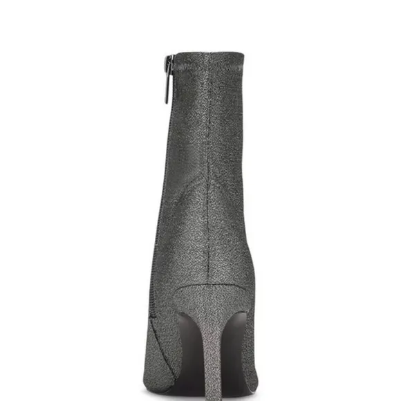 Marc Fisher Dark Grey Heeled shoe Boots with Stiletto Heel and Sleek Design