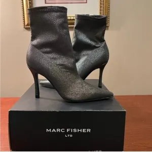 Marc Fisher Dark Grey Heeled shoe Boots with Stiletto Heel and Sleek Design