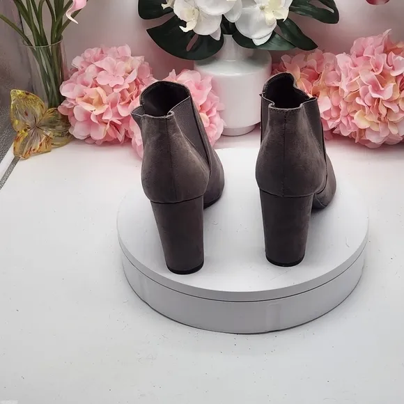 Marc Fisher Gray Suede Ankle Boots Size 11