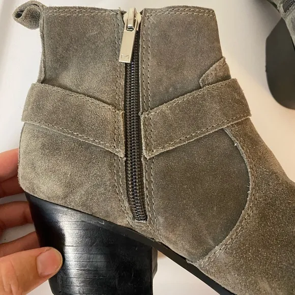 Marc Fisher Grey Leather Suede Halie Harness Moto Ankle Booties Size 6.5